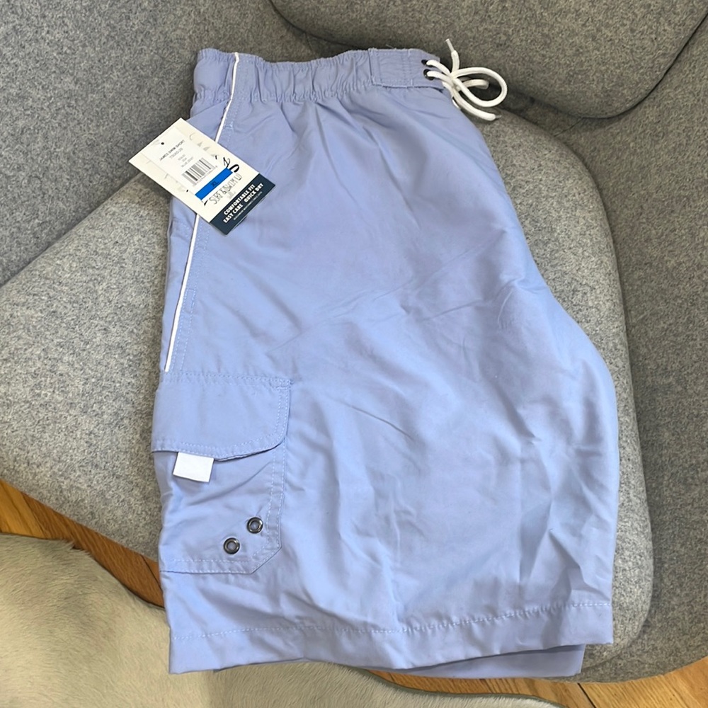 Men’s Swim Trunks Size XL NWT